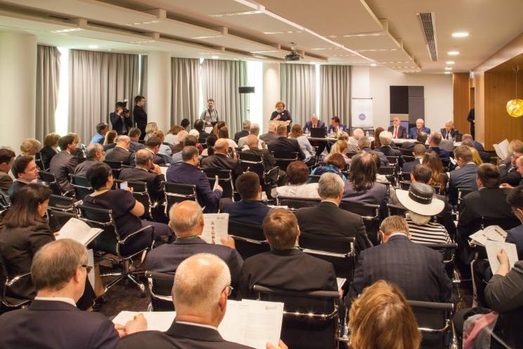 На учредительном собрании 27 мая в Москве учрежден Международный союз неправительственных организаций «Ассамблея народов Евразии».